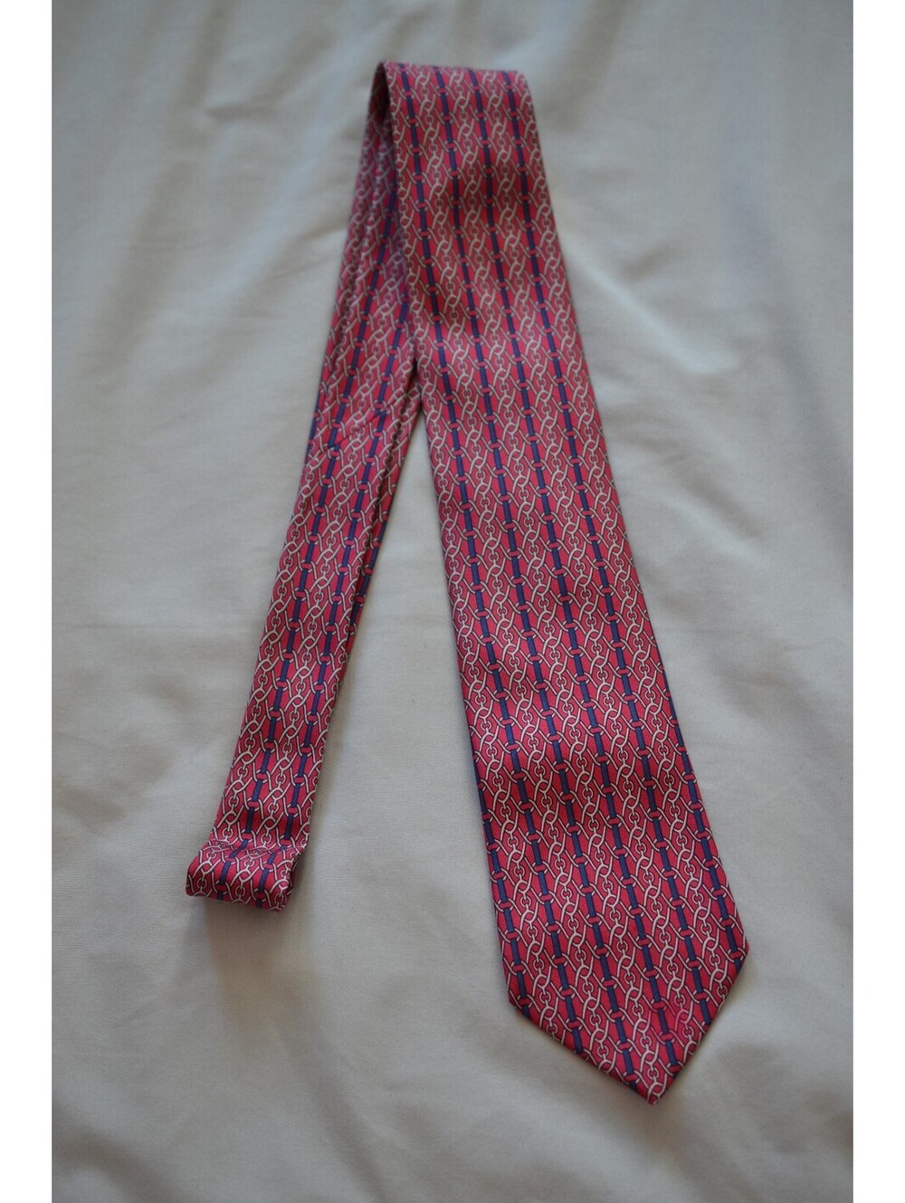 Vintage Hermès Paris 100% Silk Tie Red Blue Chain Geometric Pattern